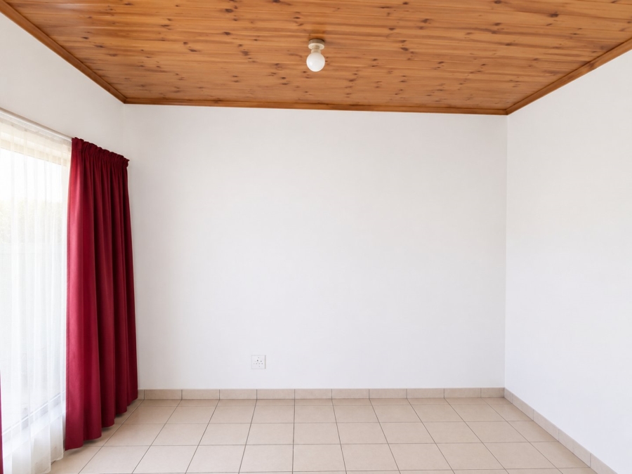 To Let 1 Bedroom Property for Rent in Sandvlei Western Cape